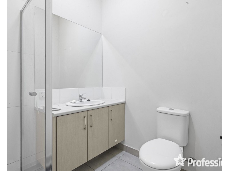 2 Kalimna Street, Mooroolbark VIC 3138