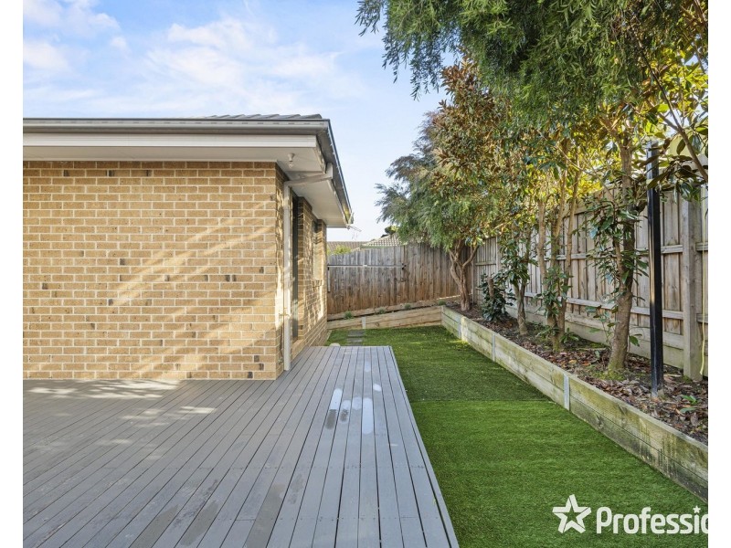 2 Kalimna Street, Mooroolbark VIC 3138