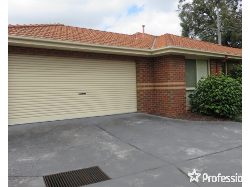 1/8 Devenish Avenue, Montrose VIC 3765