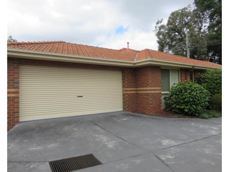 1/8 Devenish Avenue, Montrose VIC 3765