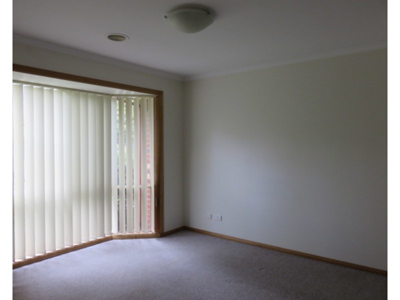 1/8 Devenish Avenue, Montrose VIC 3765