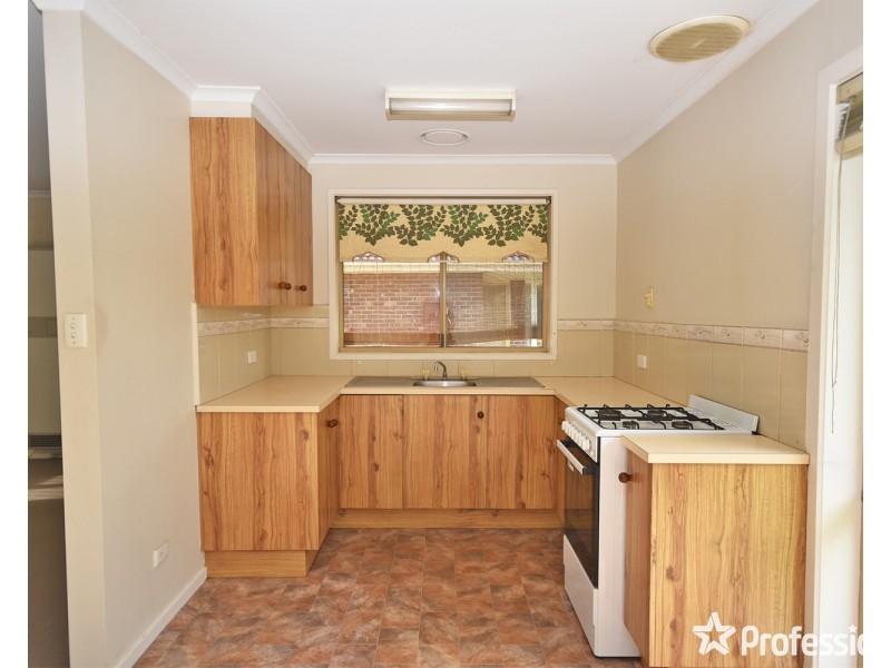 1/98 Sherlock Road, Mooroolbark VIC 3138