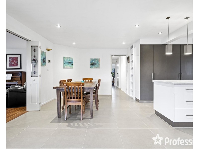 9 Kadina Court, Mooroolbark VIC 3138