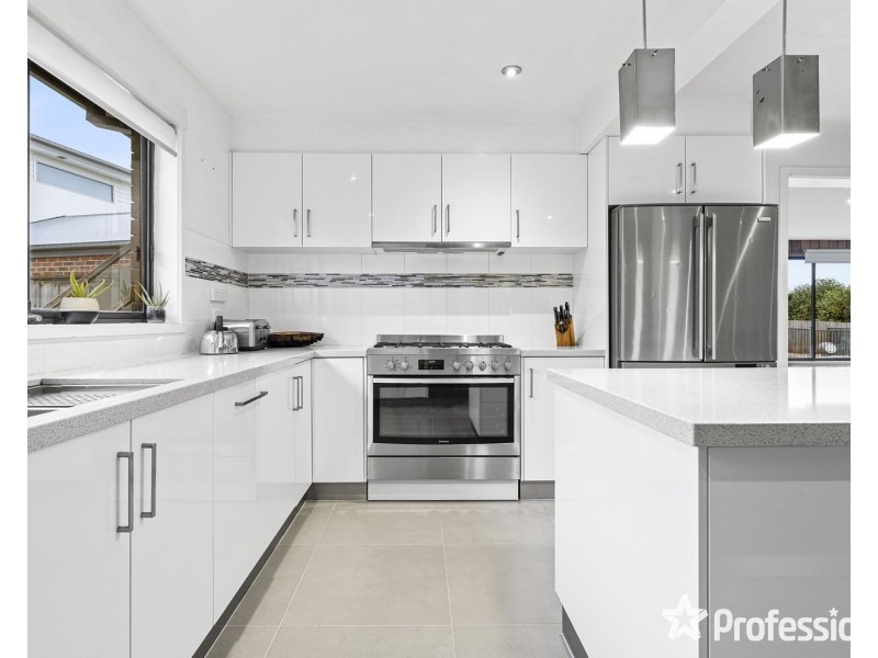 9 Kadina Court, Mooroolbark VIC 3138