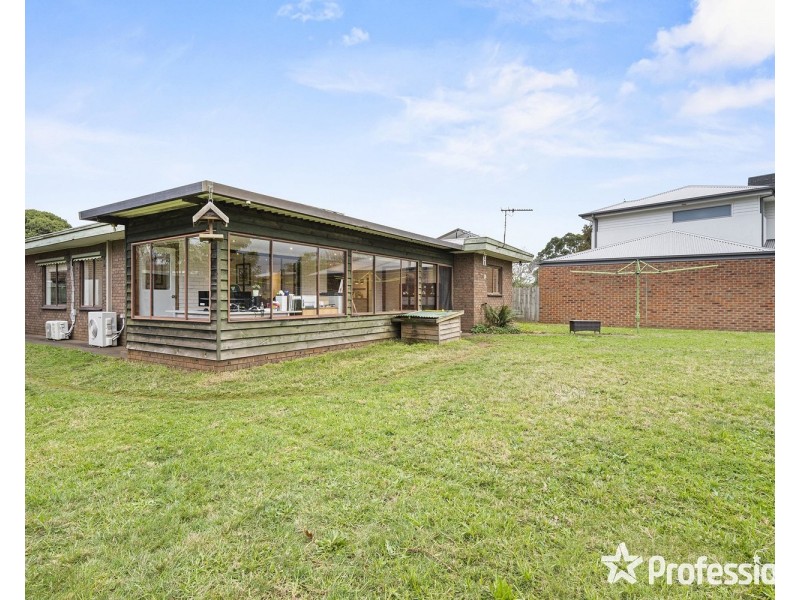9 Kadina Court, Mooroolbark VIC 3138