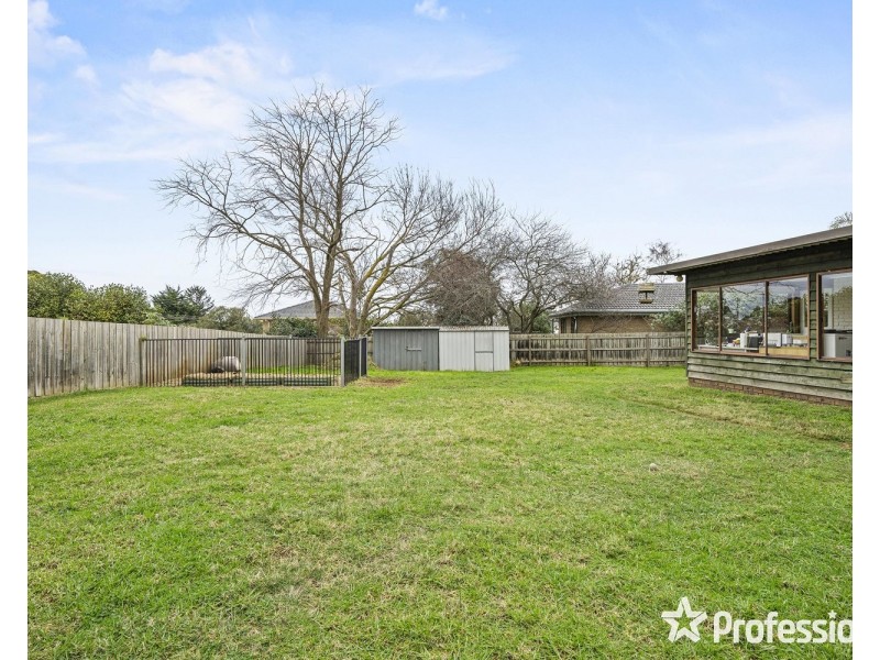 9 Kadina Court, Mooroolbark VIC 3138