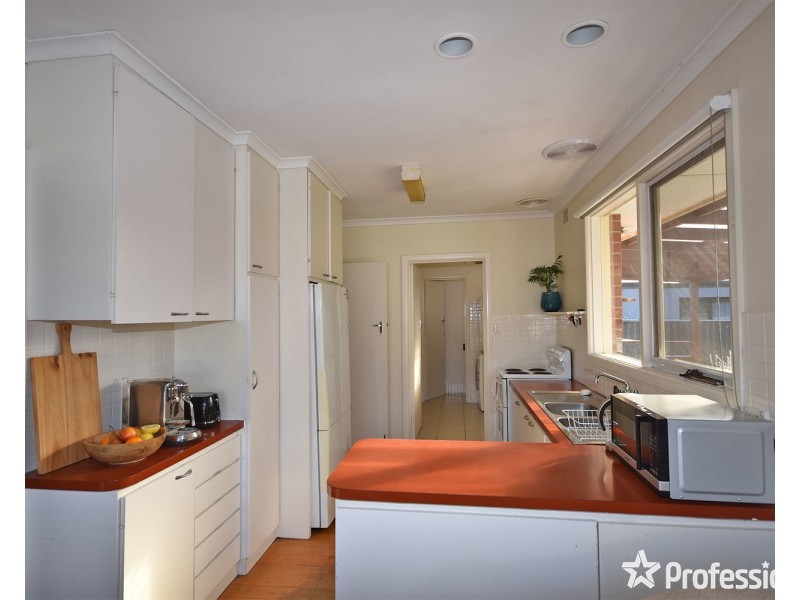 30 Binbrook Drive, Croydon VIC 3136