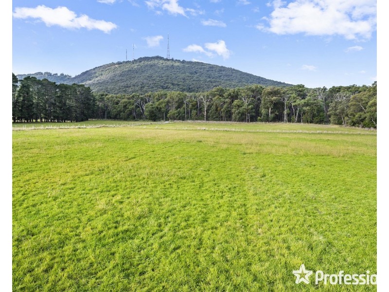 95 Sheffield Road, Kilsyth VIC 3137