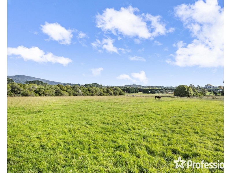 95 Sheffield Road, Kilsyth VIC 3137