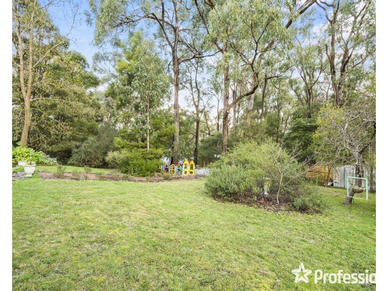 24 North Avenue, Mount Evelyn VIC 3796