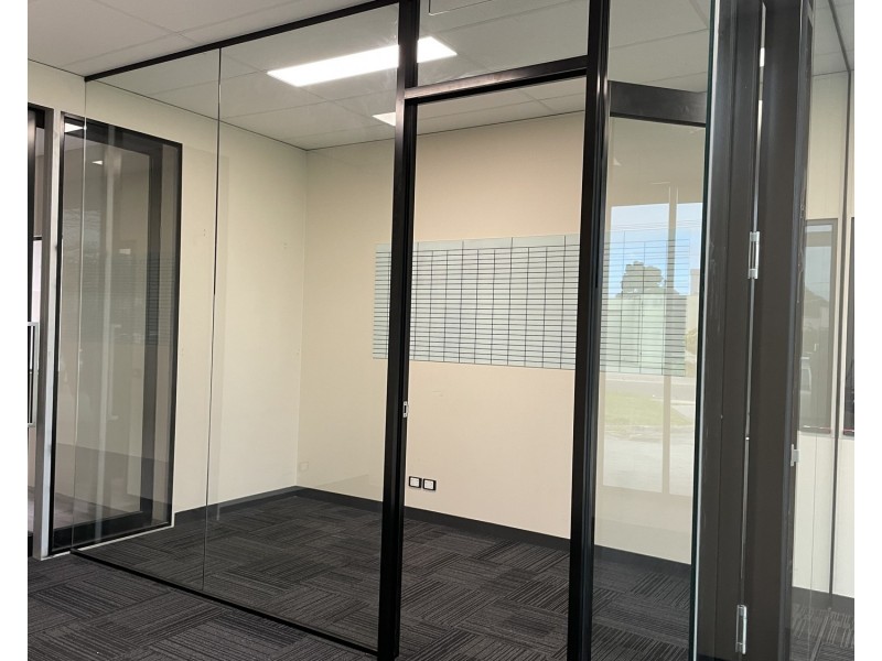 2/11 Nicole Close, Bayswater North VIC 3153