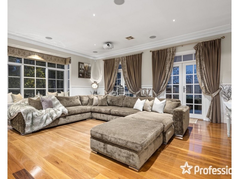 63 Bellbird Drive, Lilydale VIC 3140
