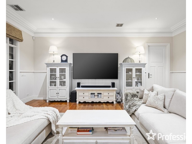 63 Bellbird Drive, Lilydale VIC 3140