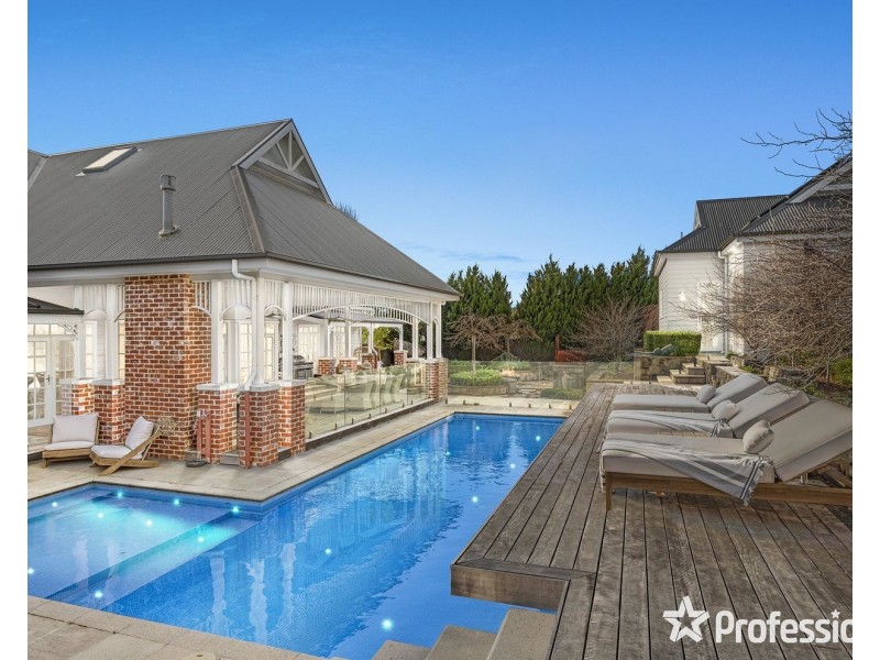 63 Bellbird Drive, Lilydale VIC 3140