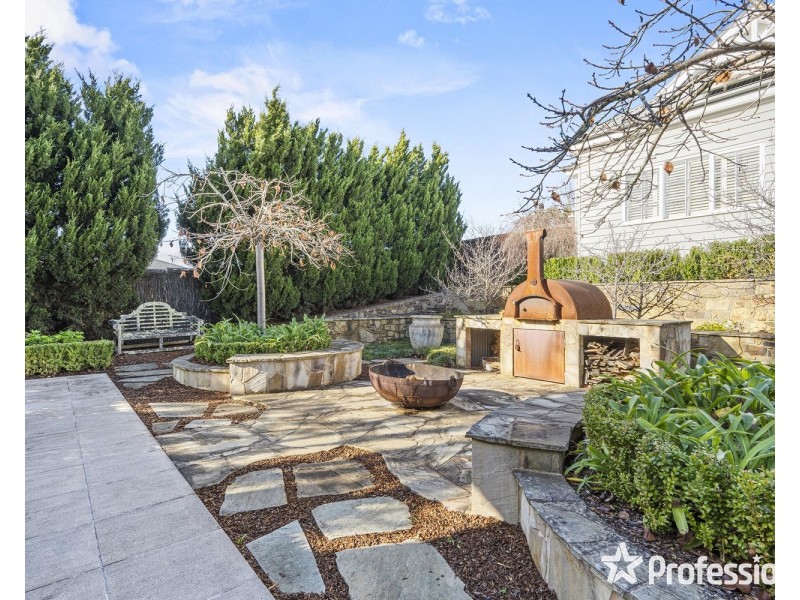 63 Bellbird Drive, Lilydale VIC 3140