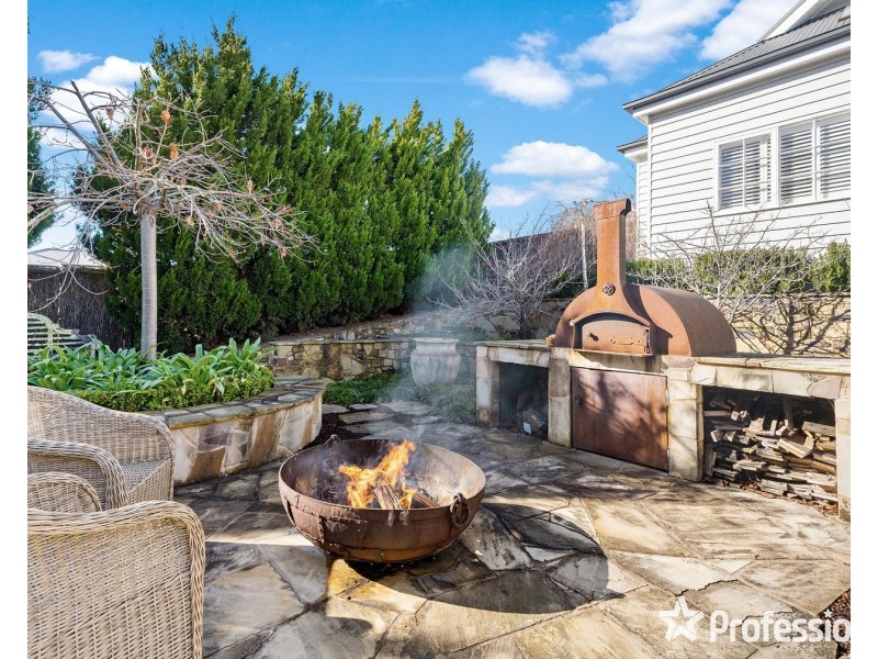 63 Bellbird Drive, Lilydale VIC 3140