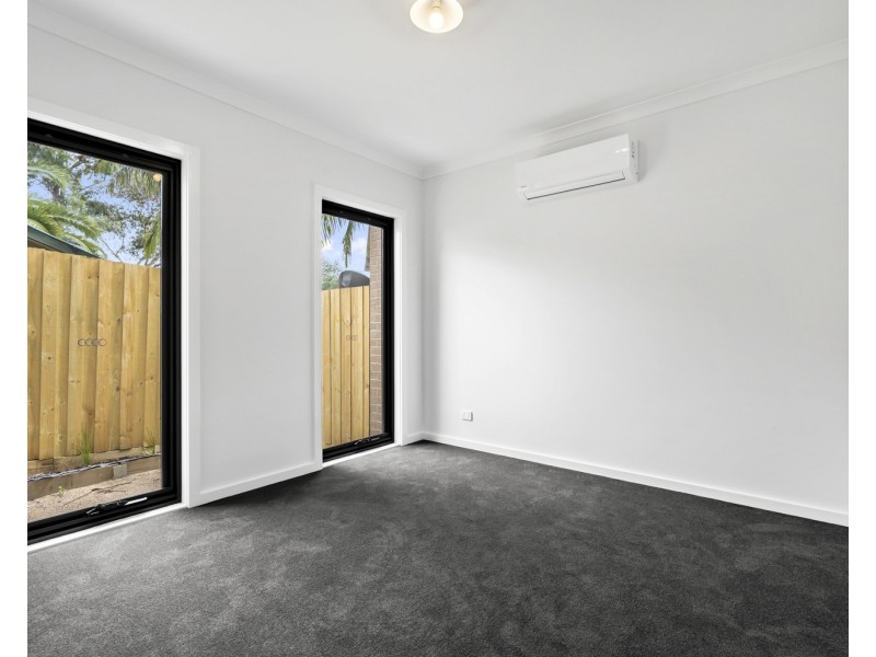 2 Lotus Court, Mooroolbark VIC 3138
