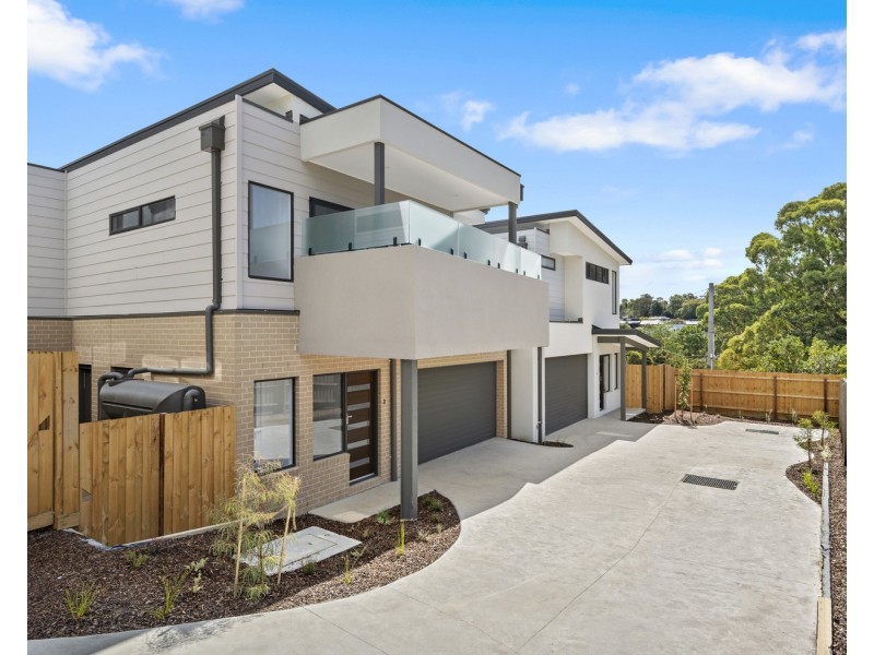2 Lotus Court, Mooroolbark VIC 3138
