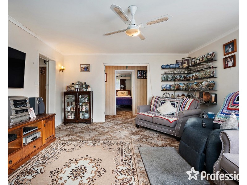 10 Saxon Drive, Mooroolbark VIC 3138
