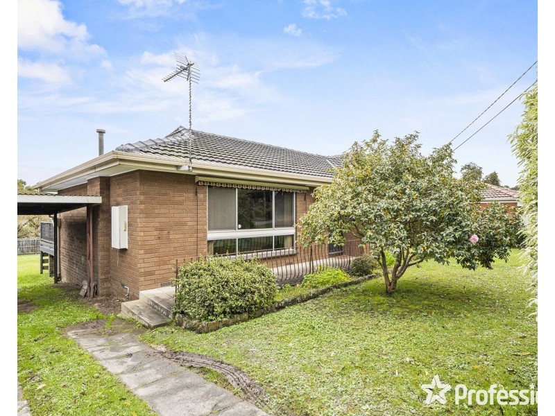 73 Manchester Road, Mooroolbark VIC 3138
