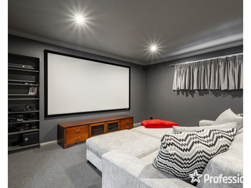 16 Charles Road, Lilydale VIC 3140