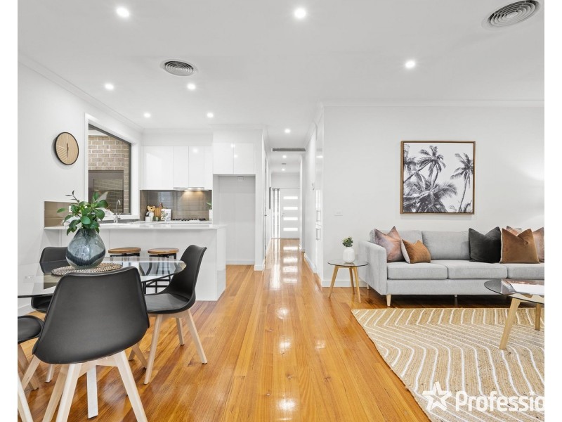 2 Skye Close, Kilsyth VIC 3137