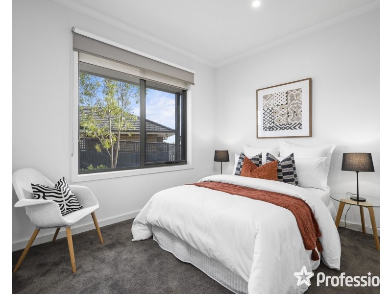 2 Skye Close, Kilsyth VIC 3137