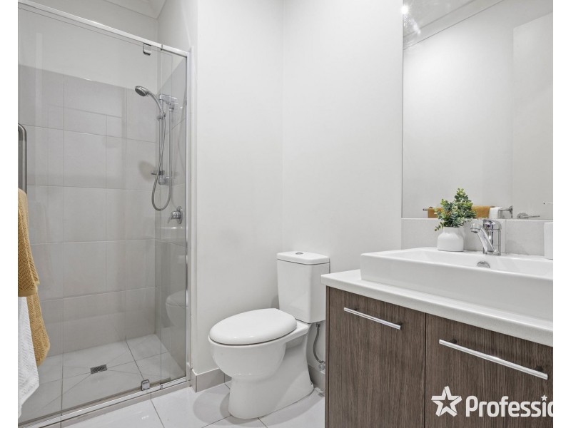 2 Skye Close, Kilsyth VIC 3137