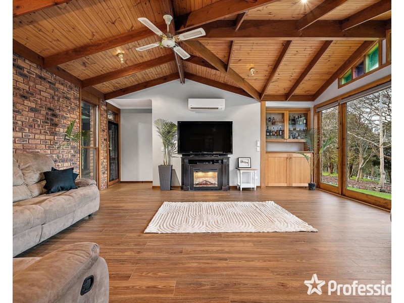631 Victoria Road, Gruyere VIC 3770