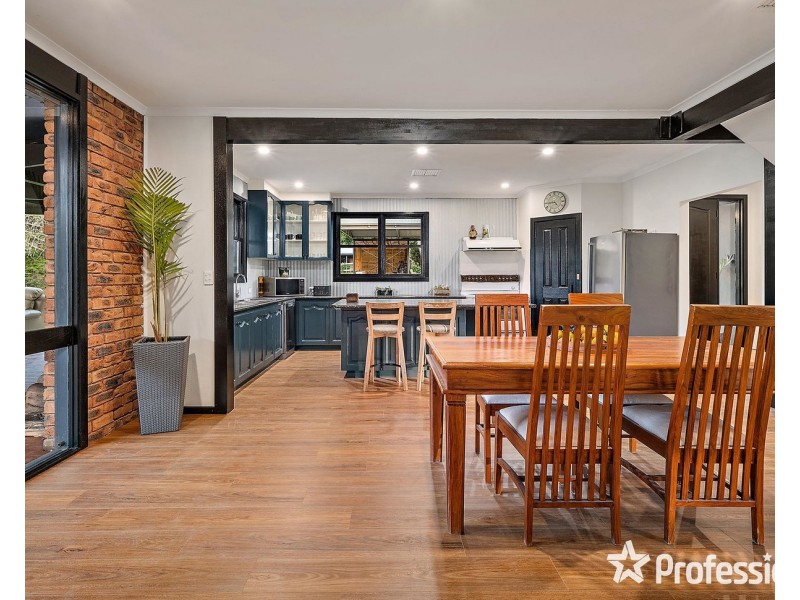 631 Victoria Road, Gruyere VIC 3770
