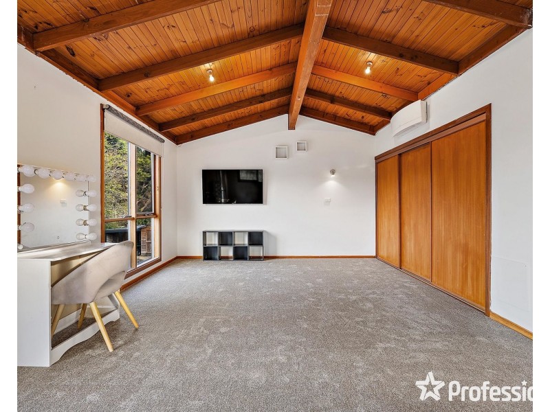 631 Victoria Road, Gruyere VIC 3770