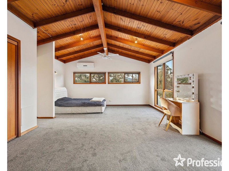 631 Victoria Road, Gruyere VIC 3770