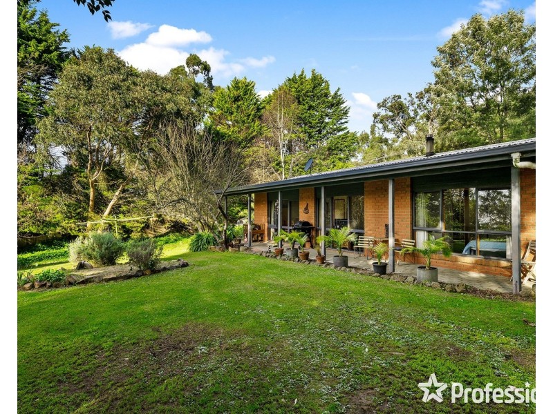 631 Victoria Road, Gruyere VIC 3770