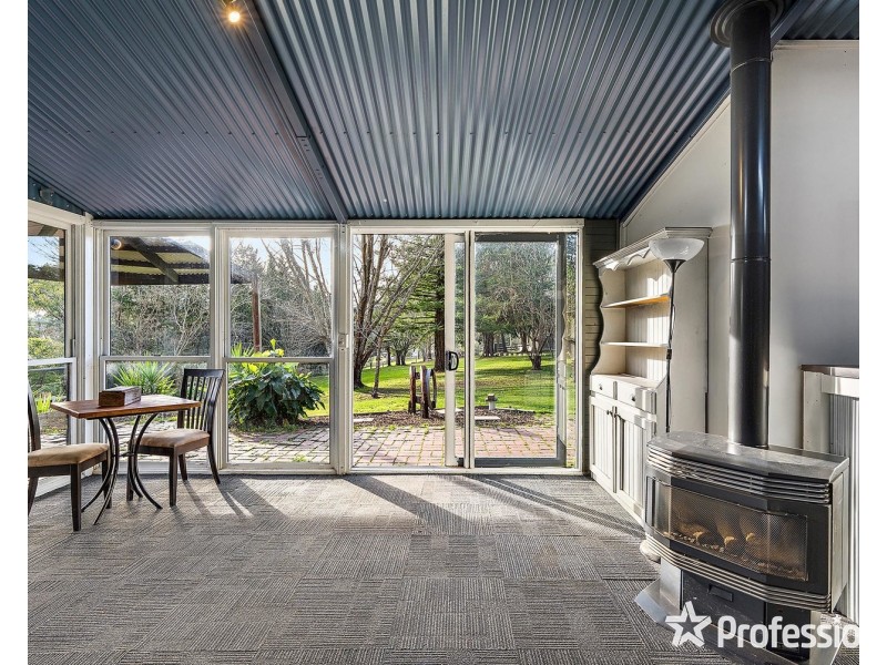 631 Victoria Road, Gruyere VIC 3770