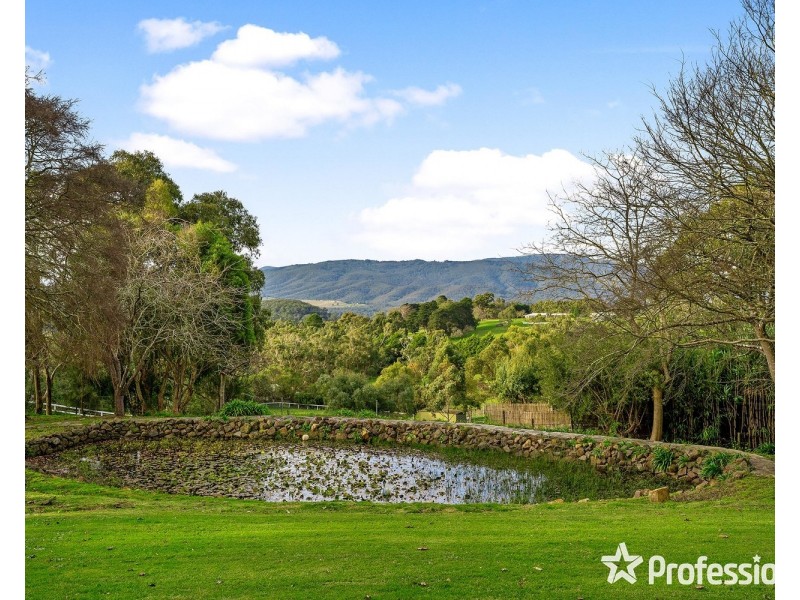 631 Victoria Road, Gruyere VIC 3770