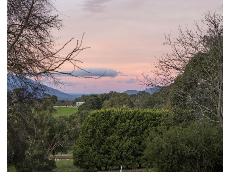 631 Victoria Road, Gruyere VIC 3770