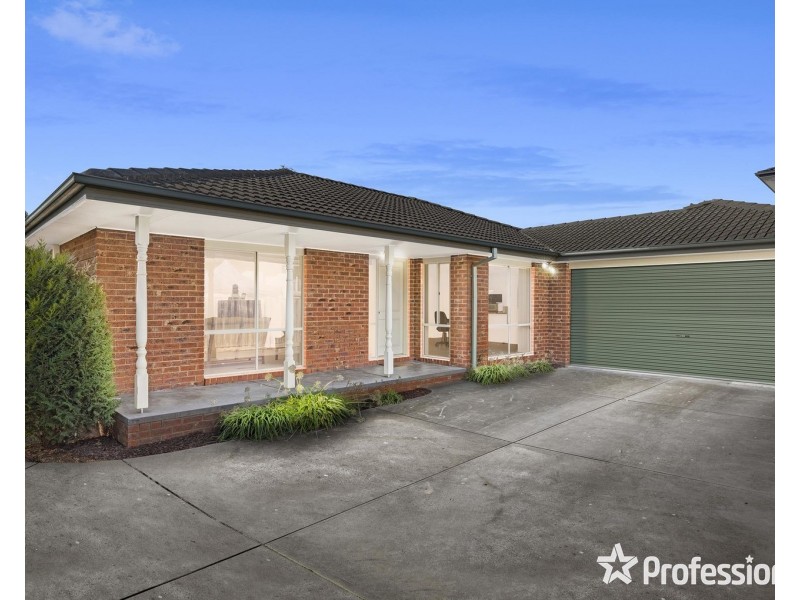 2/17 Abraham Drive, Croydon VIC 3136