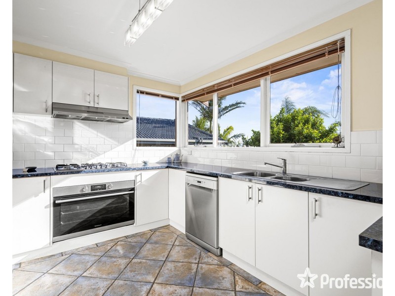 92 Partridge Way, Mooroolbark VIC 3138