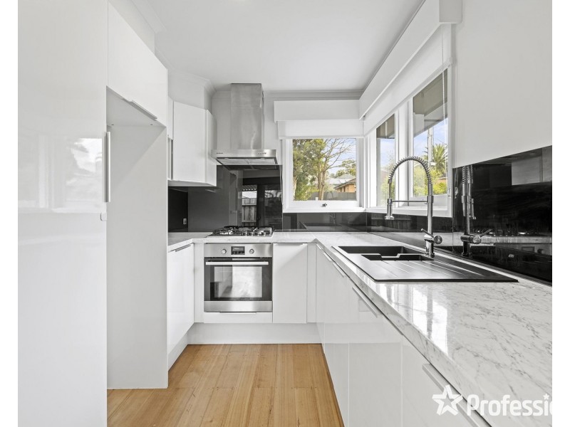 39 Dryden Concourse, Mooroolbark VIC 3138