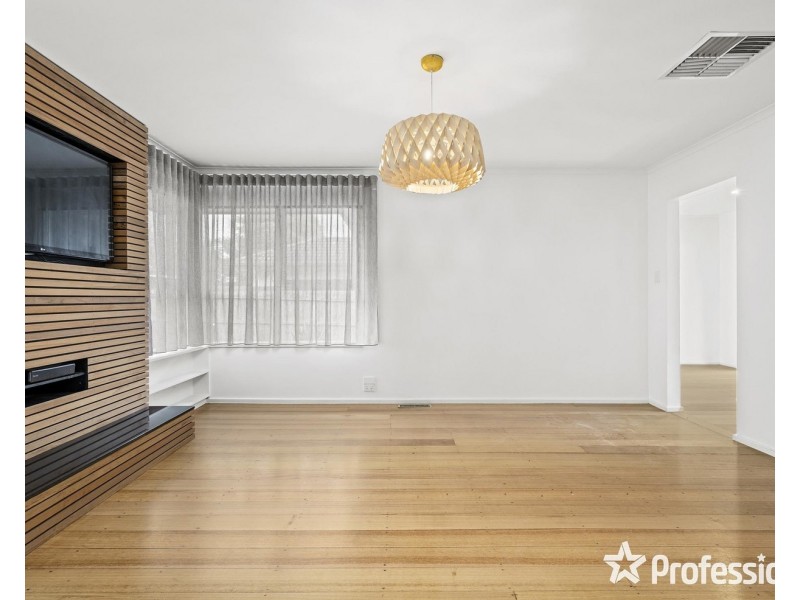 39 Dryden Concourse, Mooroolbark VIC 3138