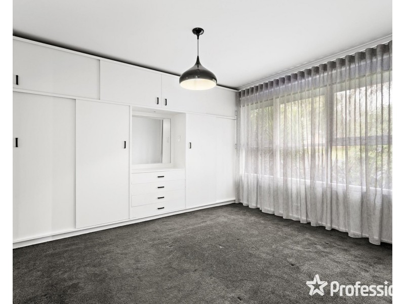 39 Dryden Concourse, Mooroolbark VIC 3138