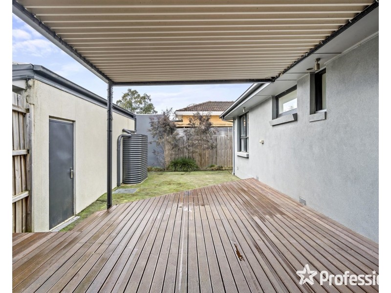 39 Dryden Concourse, Mooroolbark VIC 3138