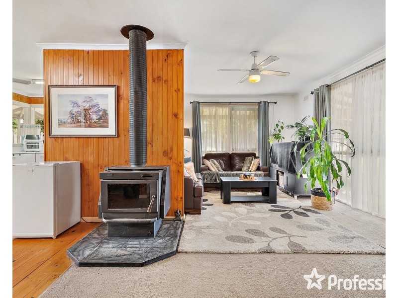 13 Glenwright Avenue, Woori Yallock VIC 3139