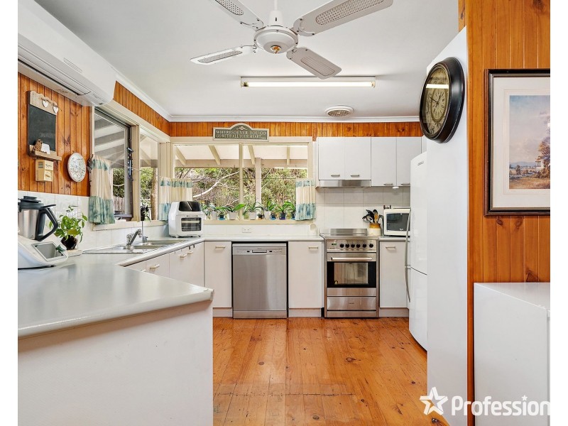 13 Glenwright Avenue, Woori Yallock VIC 3139