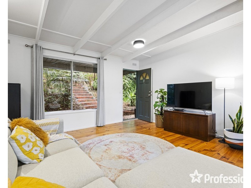 29 Commercial Road, Mount Evelyn VIC 3796