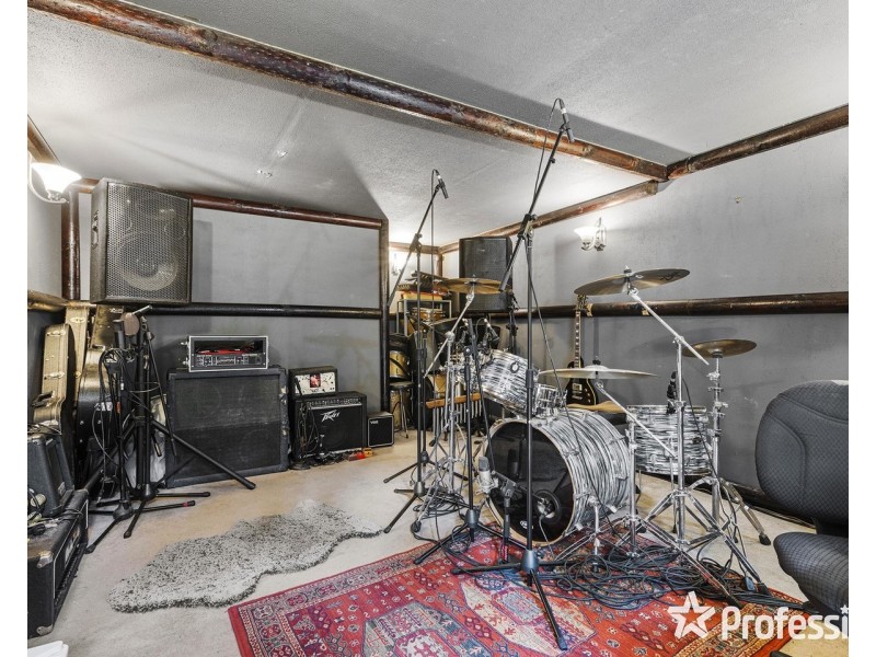 29 Commercial Road, Mount Evelyn VIC 3796