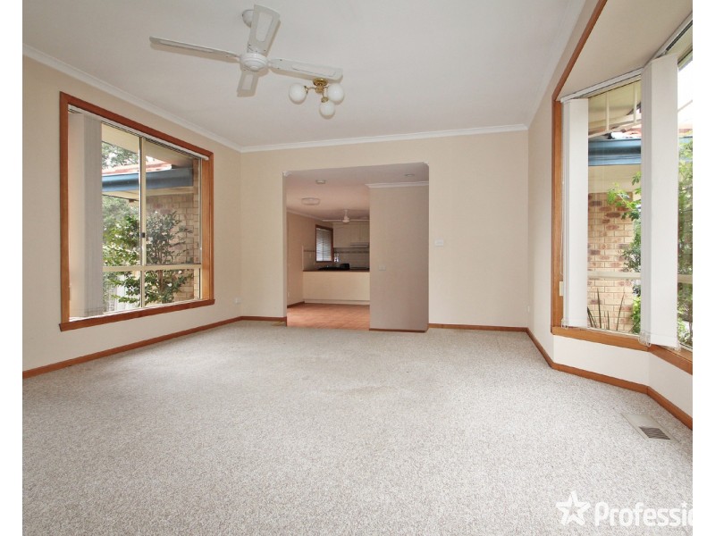 2/6 Ray Street, Croydon VIC 3136