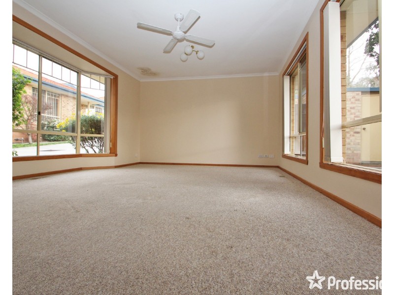 2/6 Ray Street, Croydon VIC 3136