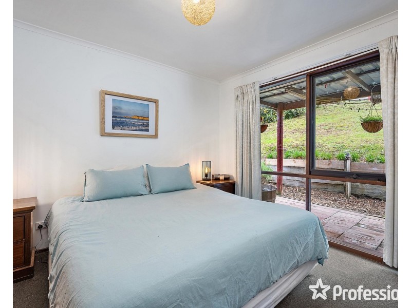 95 Charles Road, Lilydale VIC 3140