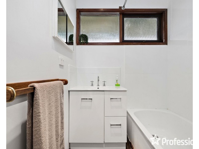 95 Charles Road, Lilydale VIC 3140
